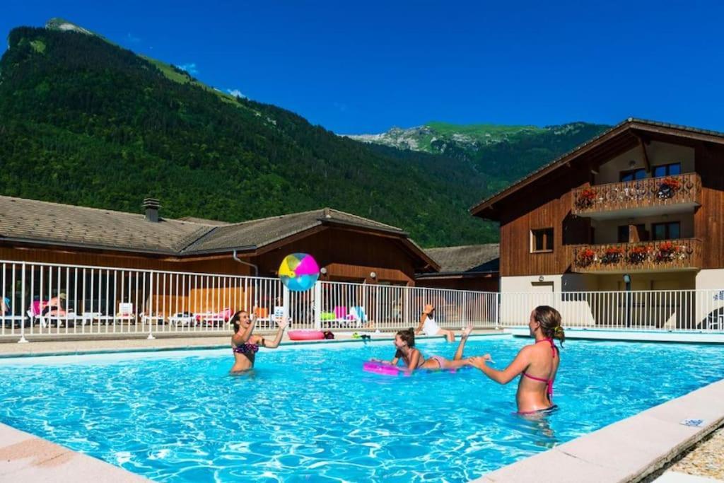 Appartement Rez-De-Chaussee, Cosy T3 4 A 6 Pers Avec Piscines Interieure & Exterieure A Samoens En Haute-Savoie מראה חיצוני תמונה
